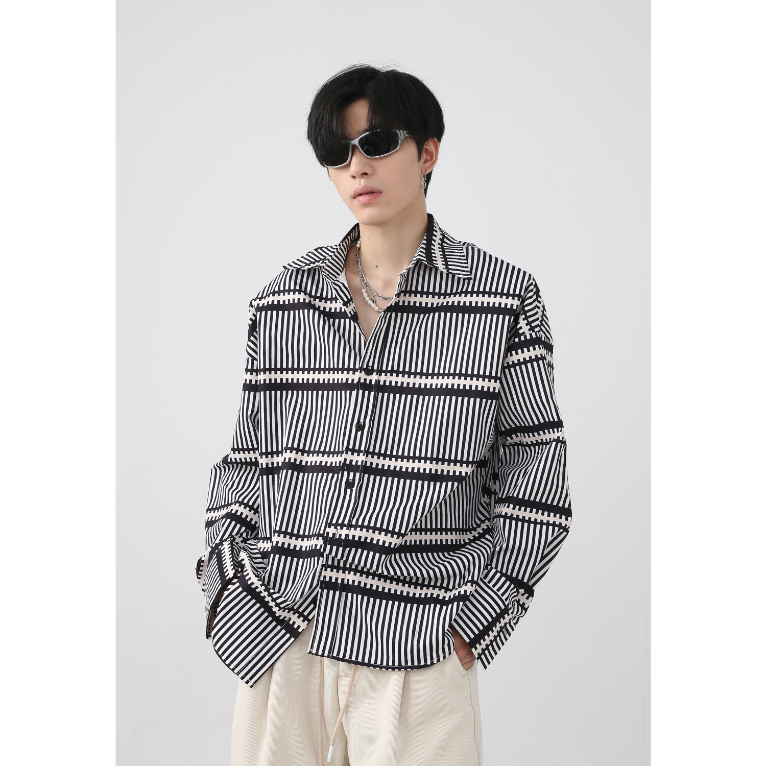 Men's Autumn Blue And White Striped Three-dimensional Shoulder Pad Shirt