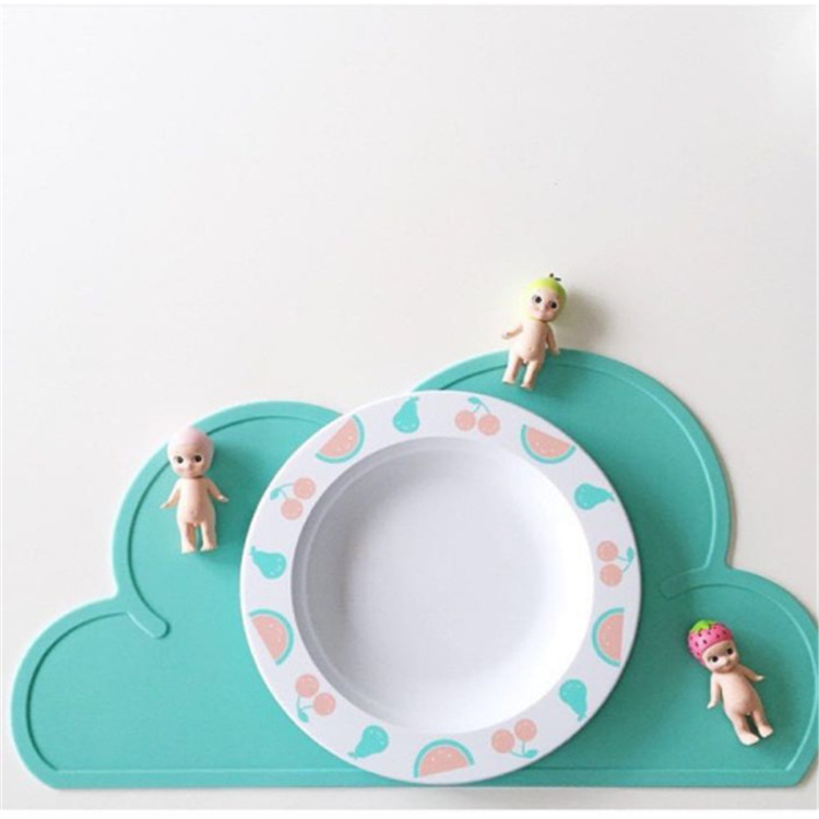 Title 5, Clouds Environmentally Friendly Silicone Placemat