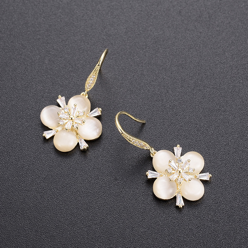 European And American Design Flowers And Diamonds All-match Earrings