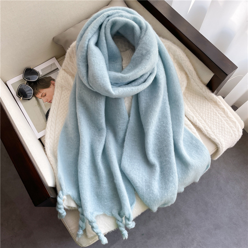 Fashionable Cashmere Scarf With Tassels
