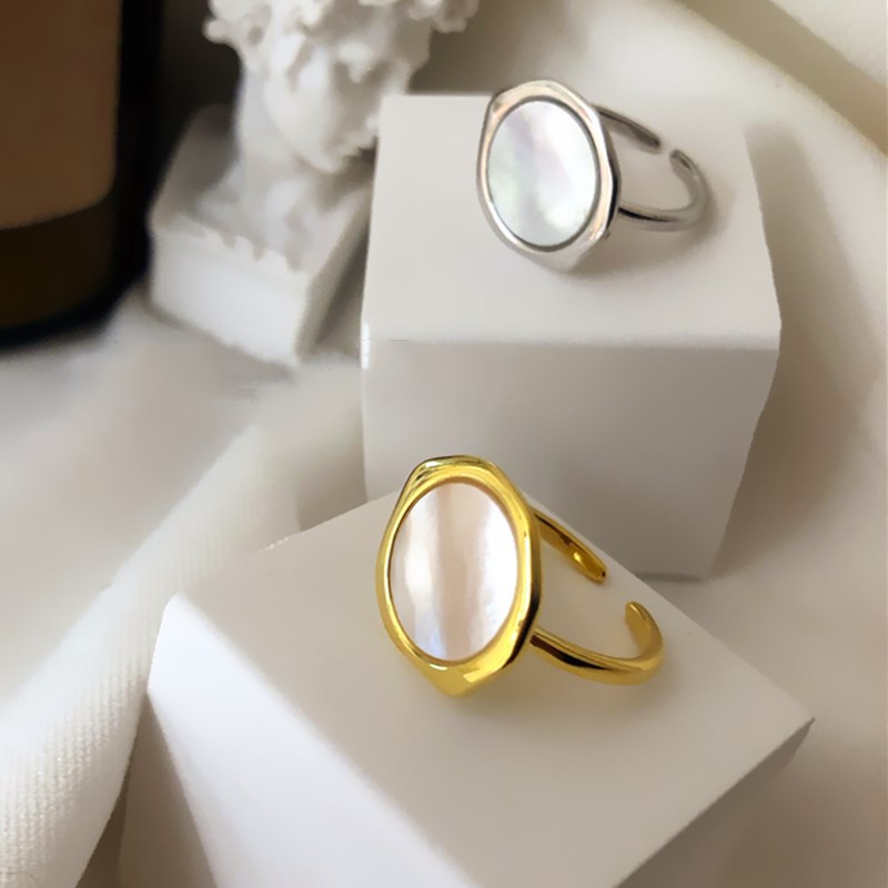 Title 5, Geometric Circular Ring With Niche Design For S...