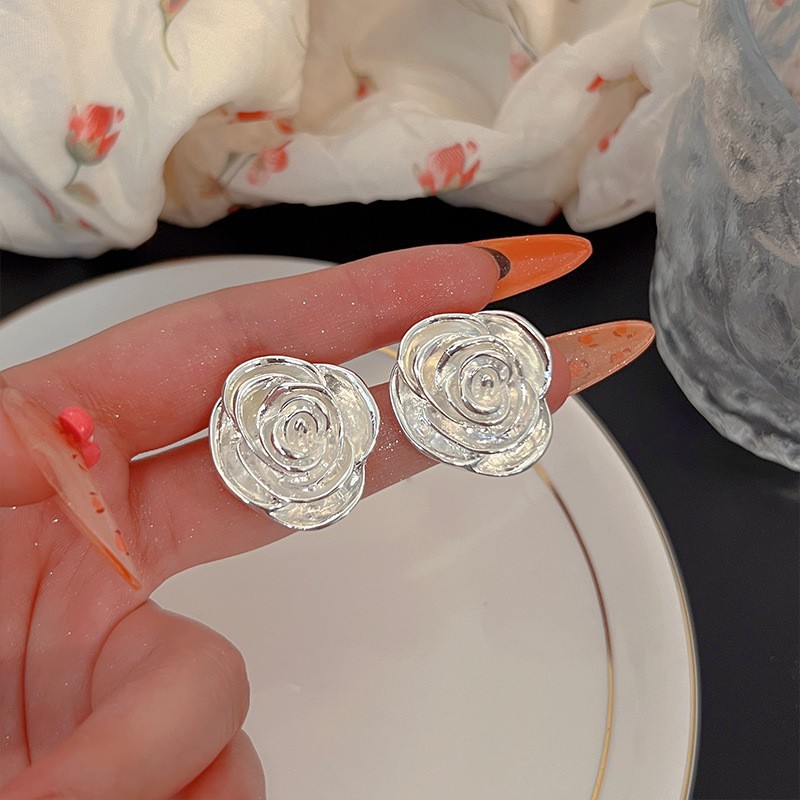 Premium Silver Metal Earrings Niche Designer Style For Her