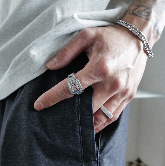 Cuban Chain Ring With Diamond Hip Hop