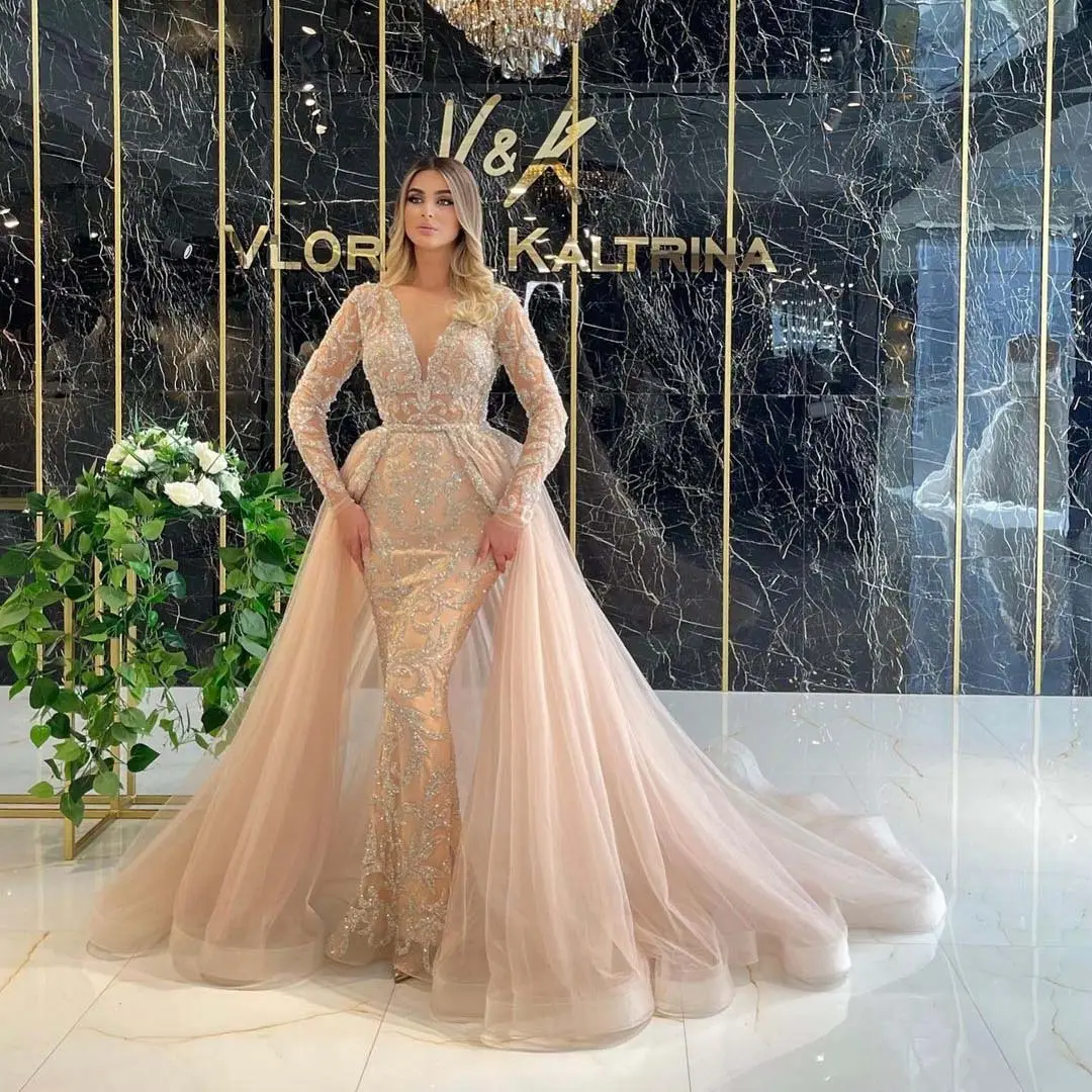 French Style Simple Long-sleeved Wedding Dress