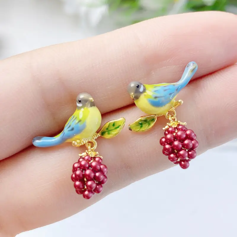 Girls' Creative Fashion Earrings In Europe And America