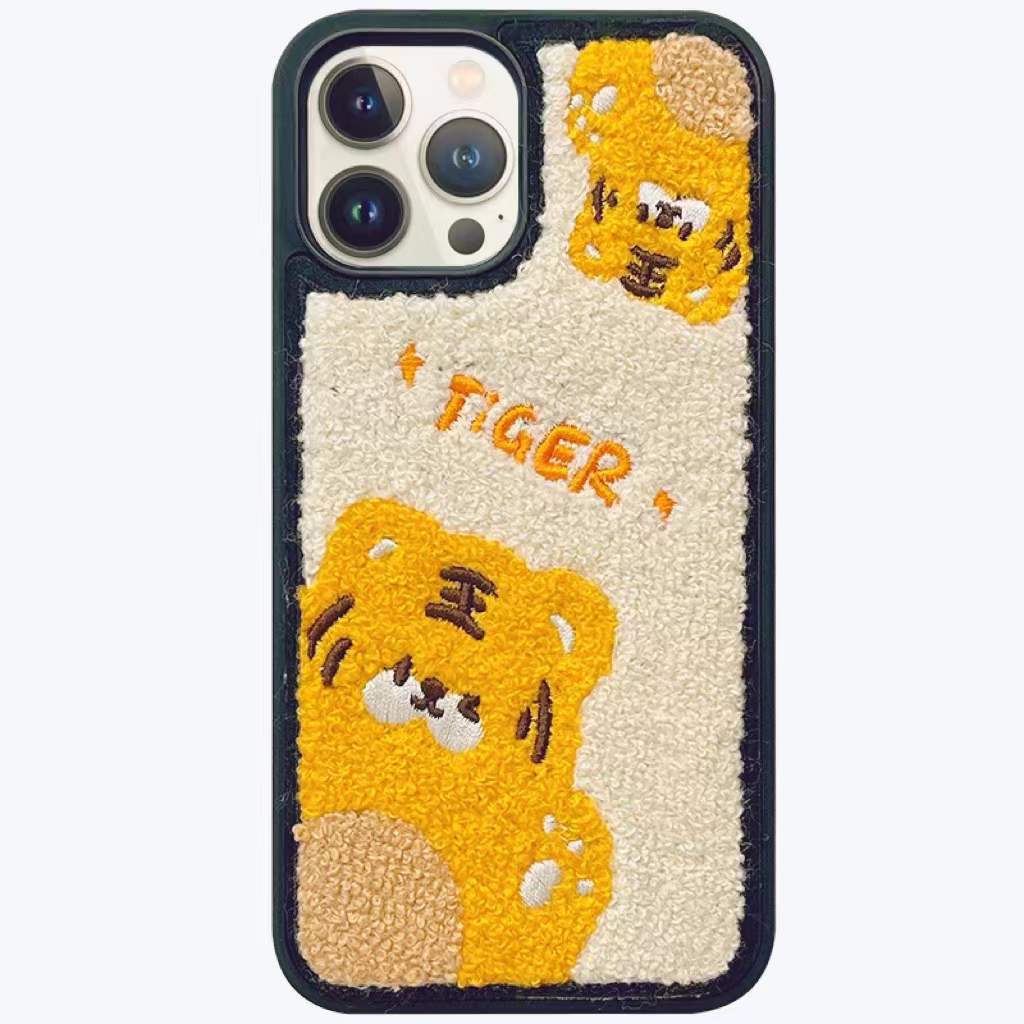Personalized Full Screen Embroidered Tiger Phone Case - Image 2