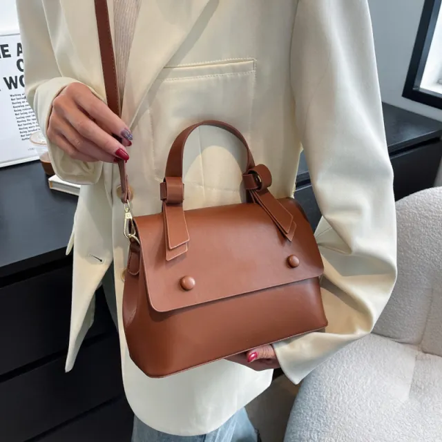 Portable Large Capacity Shoulder Bag Simple Fashion Crossbody Commuter Brown - Shop at LoveMi