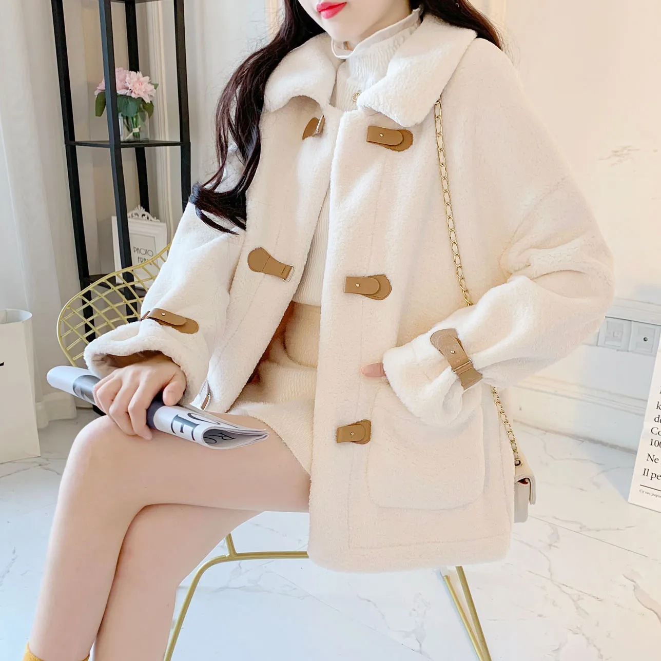 Loose Short Small Lamb Wool Coat Small Incense Female