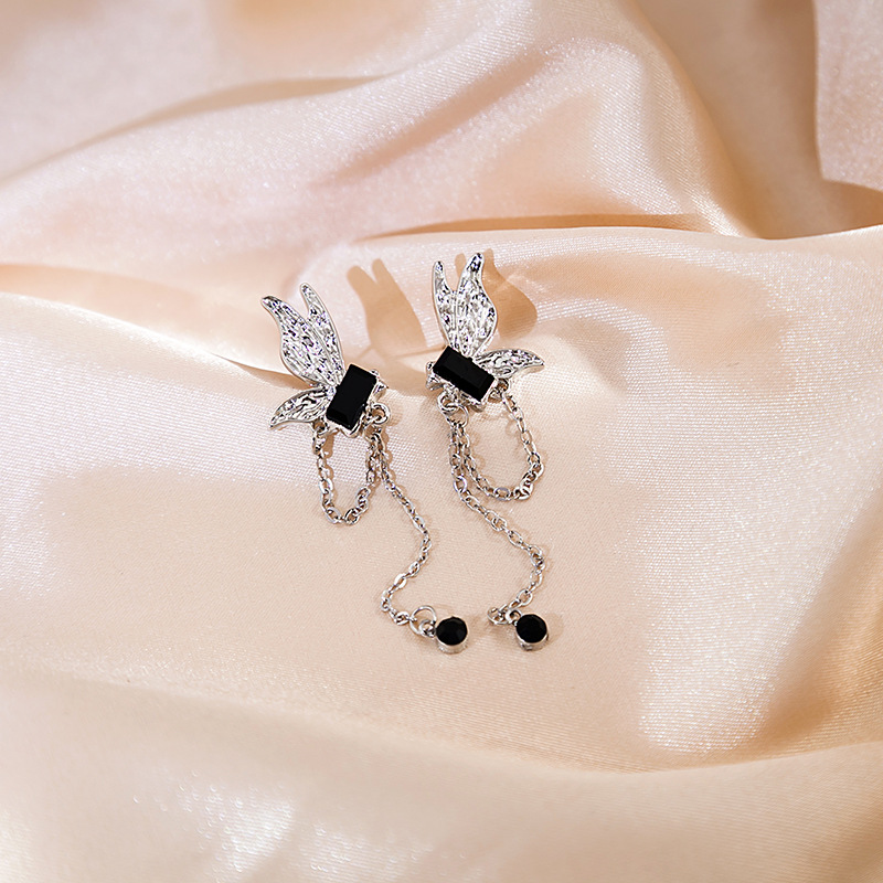 Women's Butterfly Wings Long Chain Tassel Circular Earrings