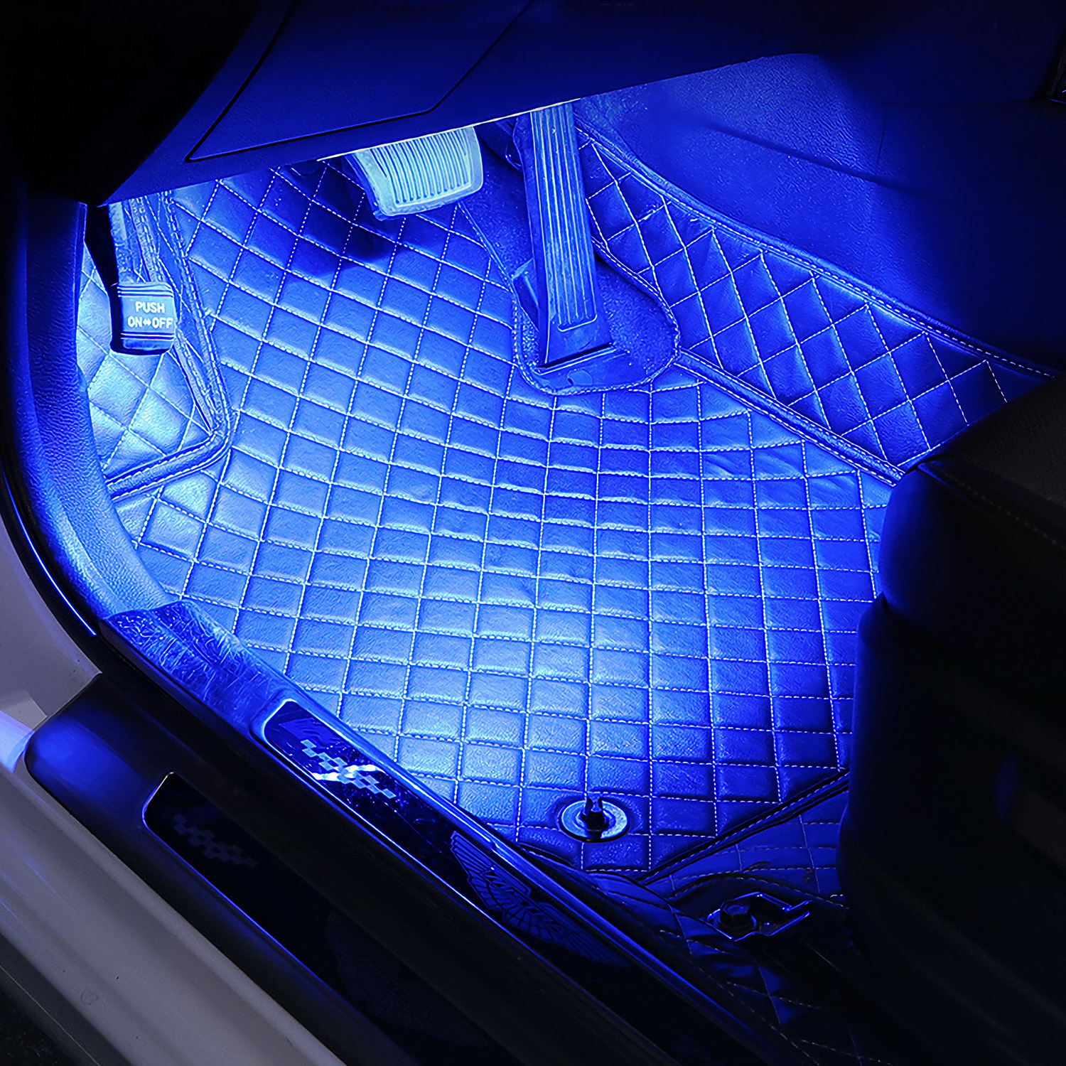 4Pcs Car Interior LED Atmosphere Light Car Charge Decorative Lamp DC 12V Blue Light — foto 3