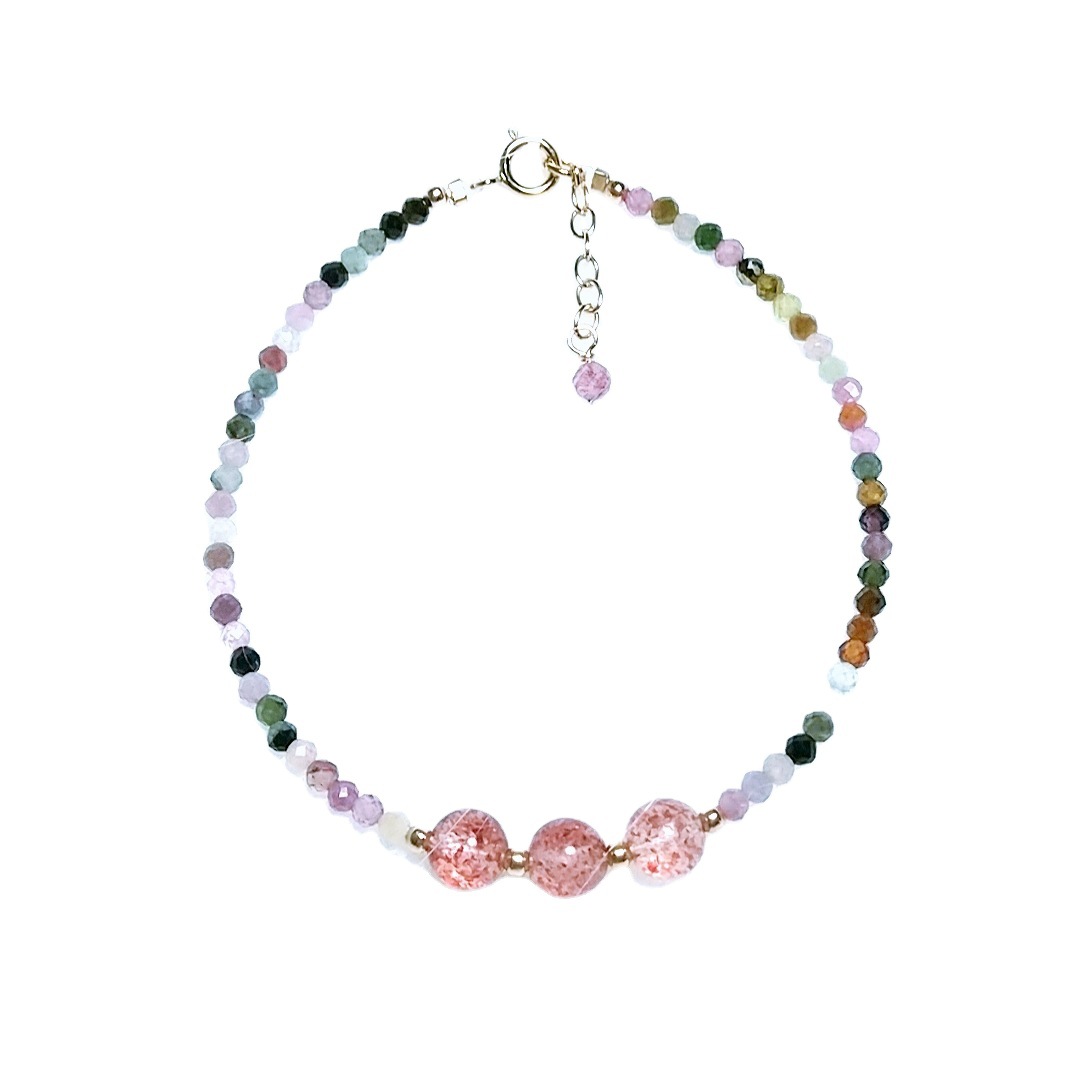 Title 5, Bracelet tourmaline bonbon très fin avec transf...