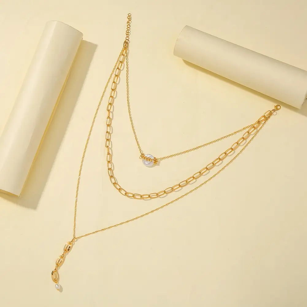 Baroque Shaped Pearl Necklace Pig Nose Chain