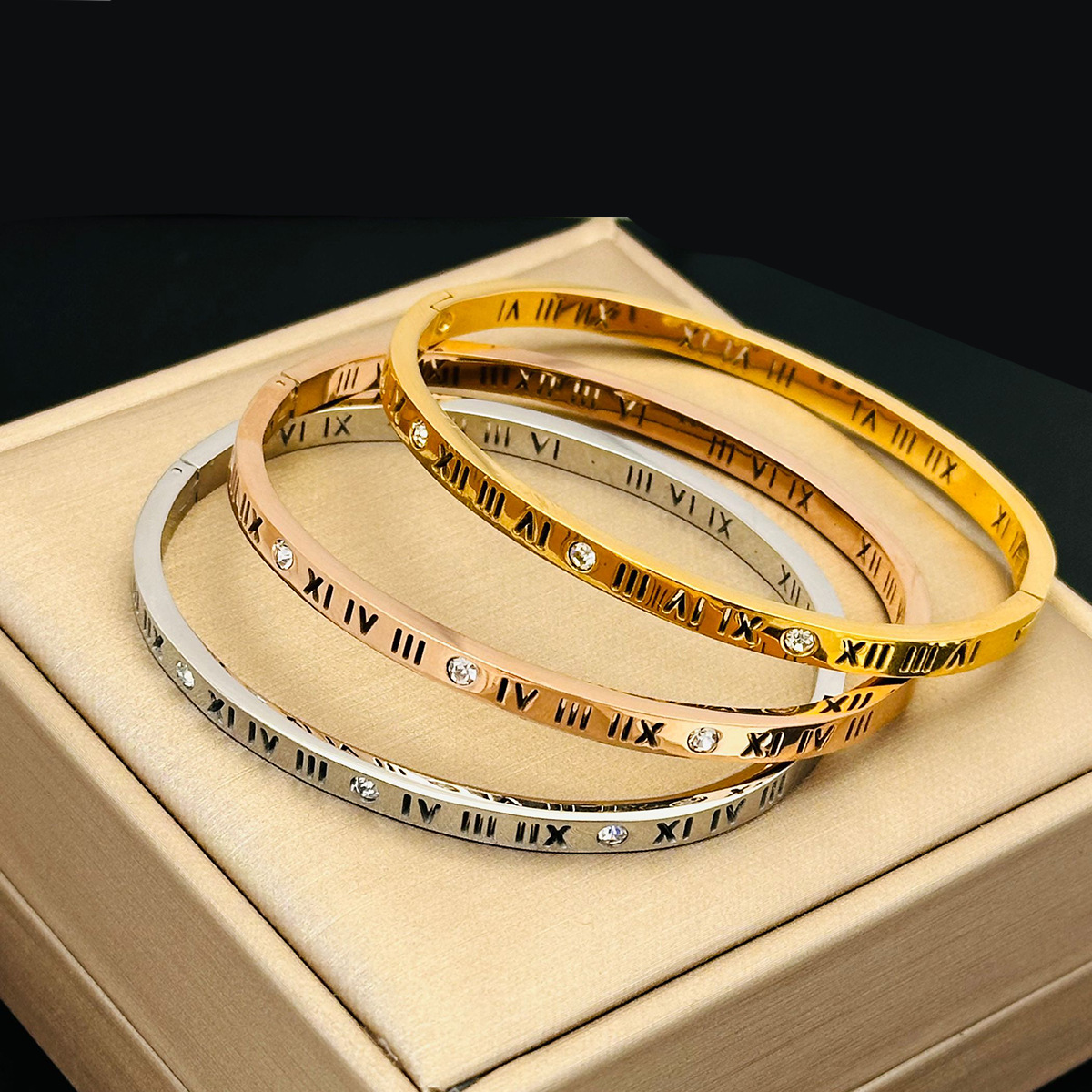 Fashionable And Personalized Roman Character Non Fading Wristband