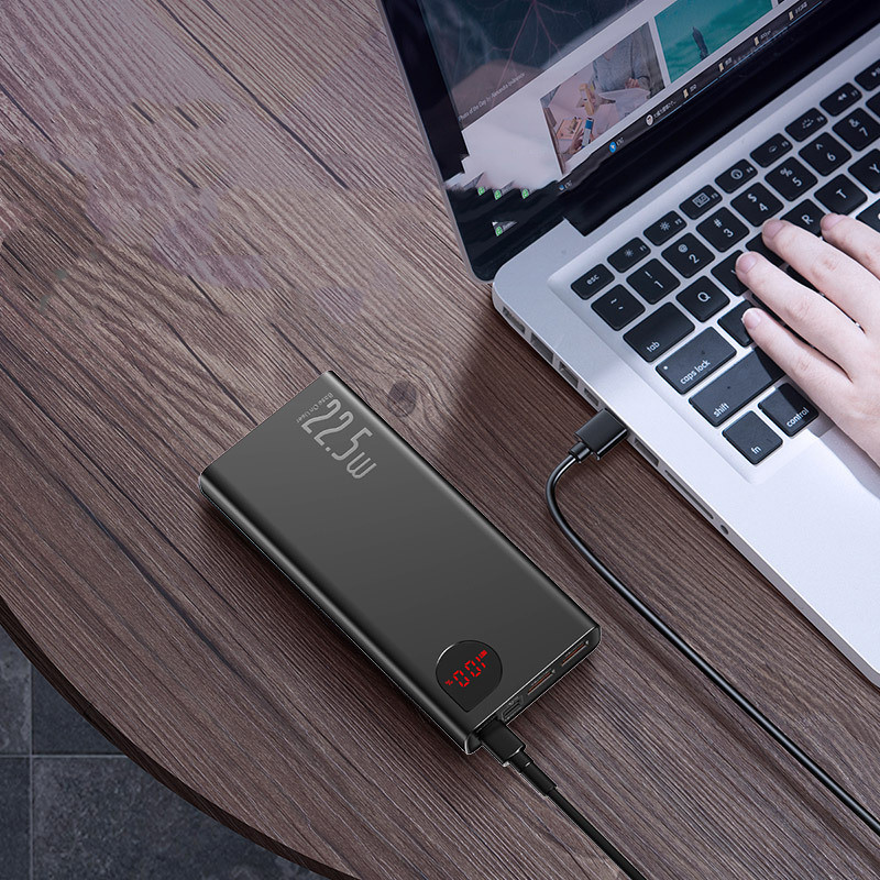 Металлический цифровой дисплей Adaman Power Bank с быстрой зарядкой