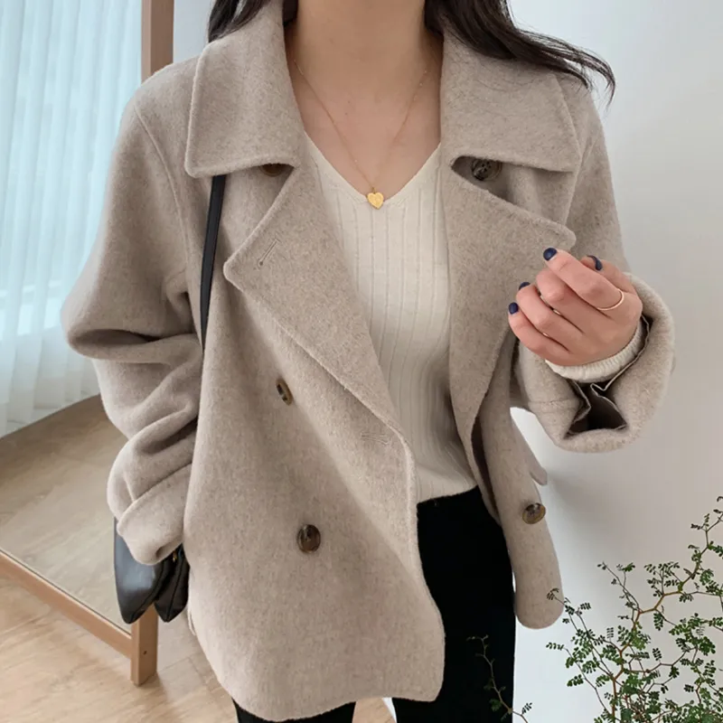 French Temperament Suit Collar Double-breasted Warm Woolen Coat - Oatmeal