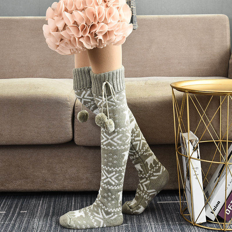 Title 4, Wool knitted stockings