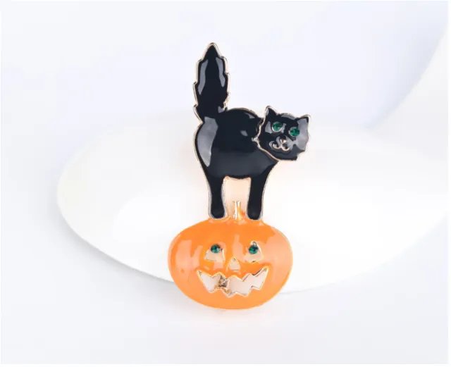 European And American Wild Creative Personality Cat Brooch Gold - Shop at LoveMi