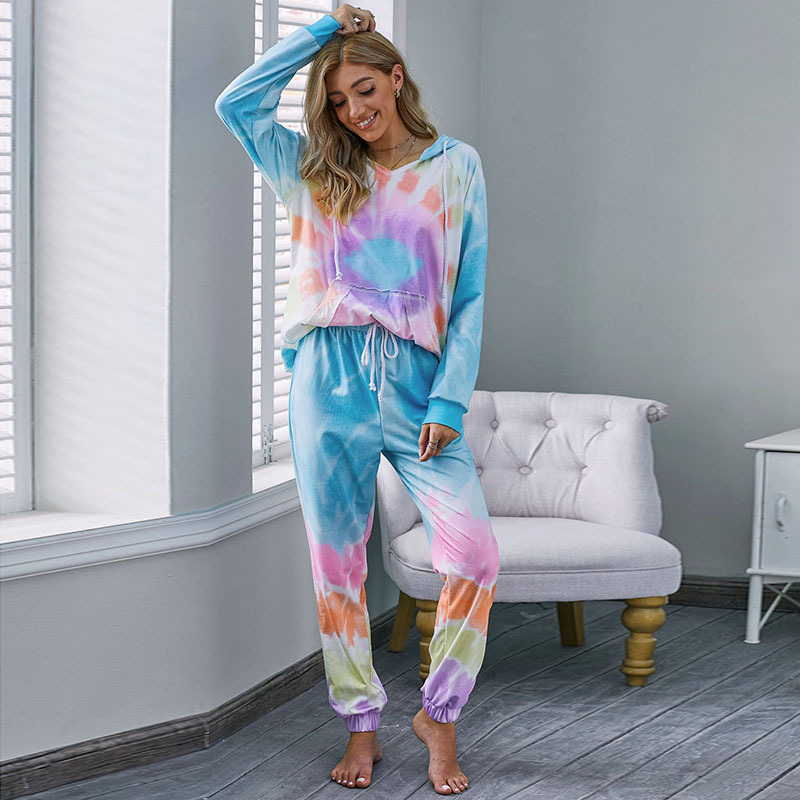 Title 7, European and American gradient pajamas