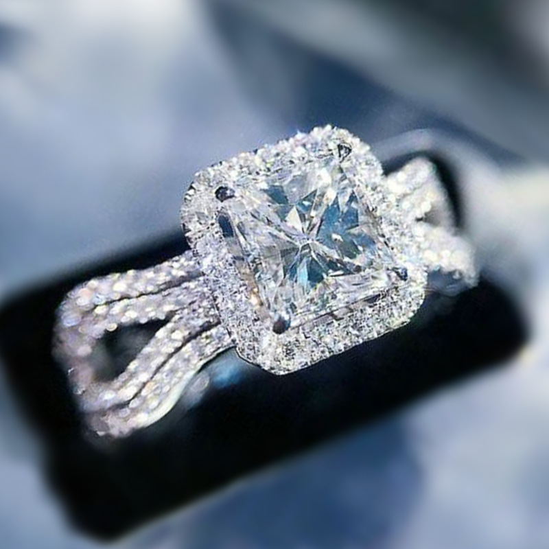 Exquisite Full Diamond Zircon Ladies Engagement Ring — foto 2