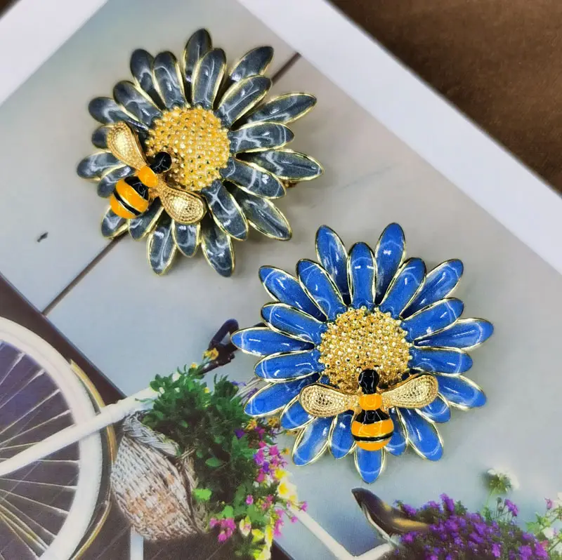 European And American New Enamel Sunflower Daisy Flower Bee Brooch Flower