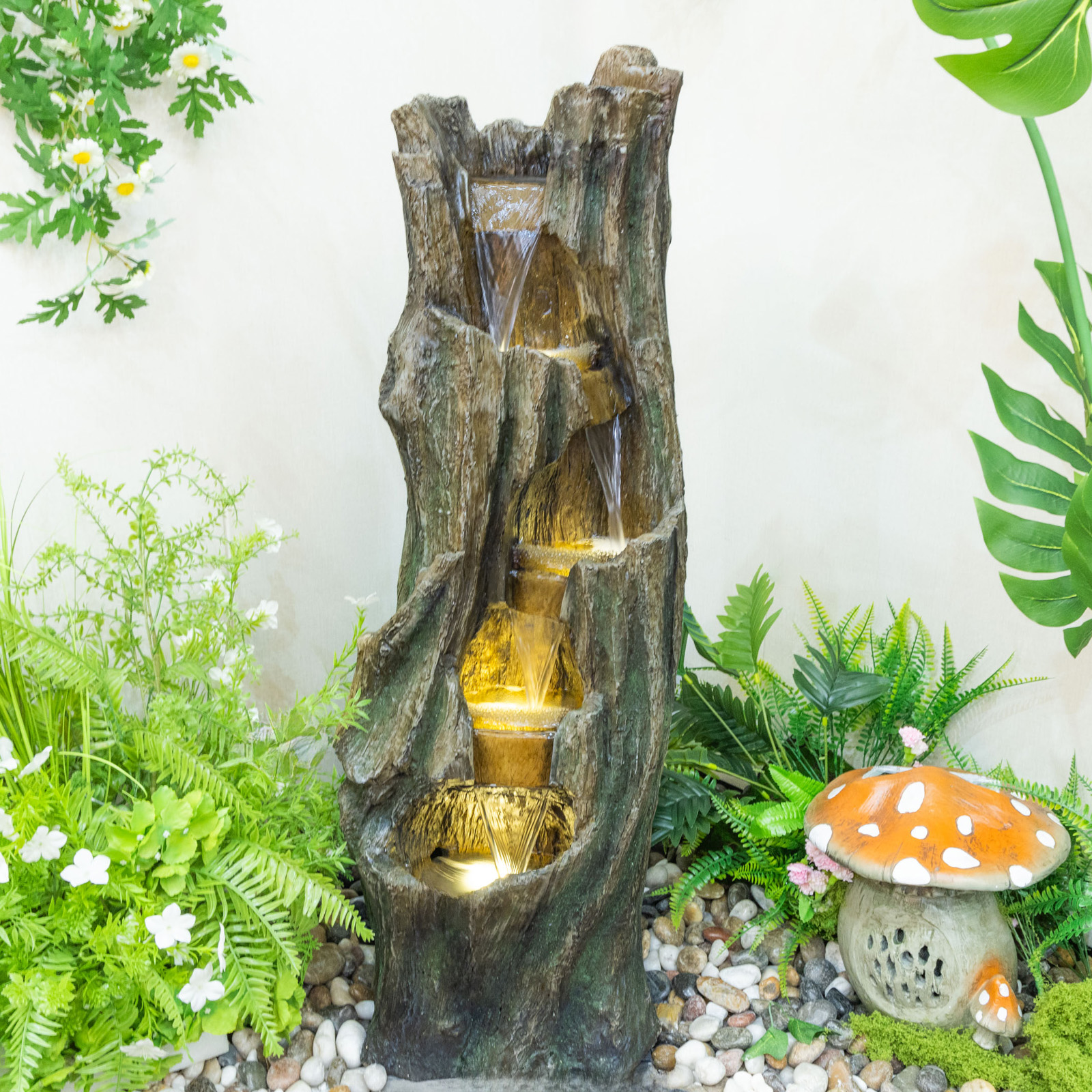 Fontaine à cascade pour les jardins extérieurs et les patios comprend une efficacité énergétique
