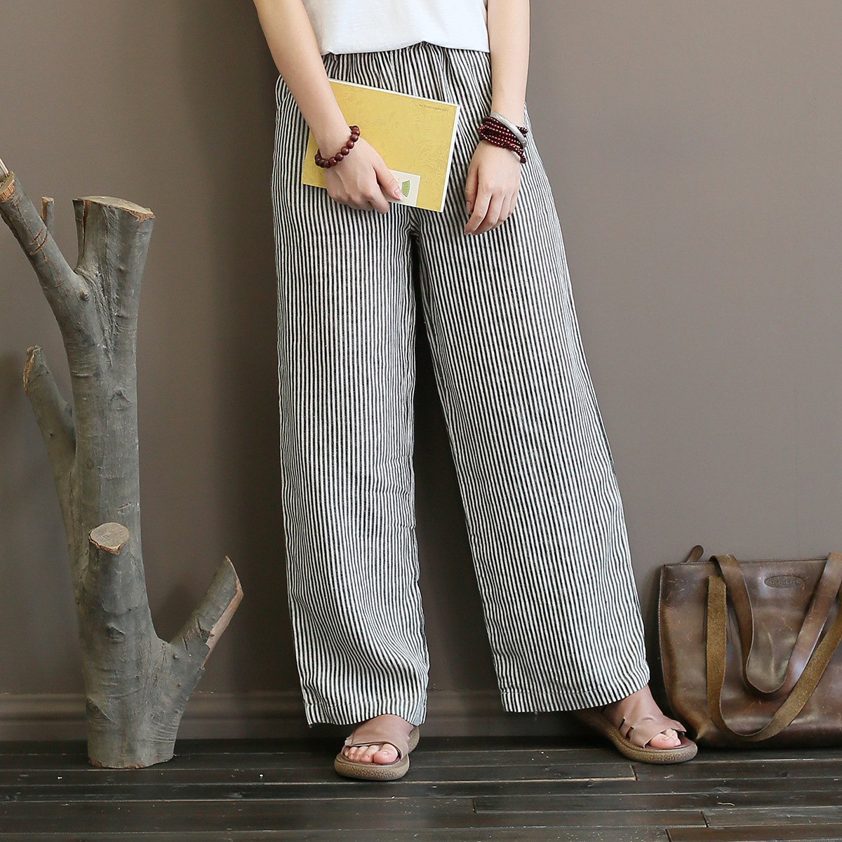 Title 3, Loose Mid-rise Elastic Waist Straight-leg Pants...