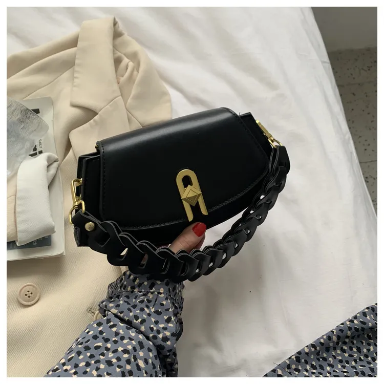 Spring New Style Woven One-shoulder Handbag Simple Cross-body Saddle Bag - Black