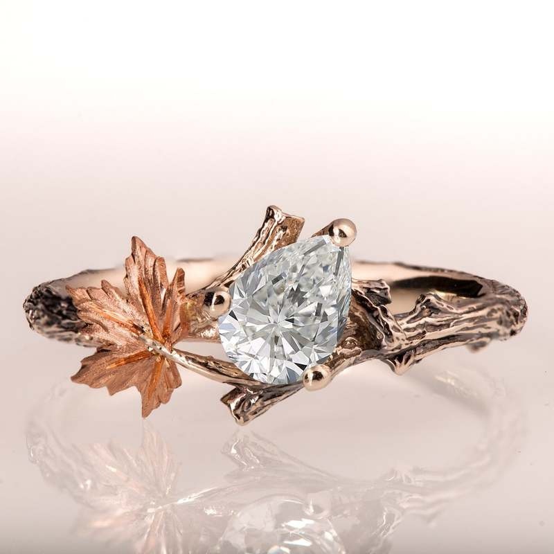 18K White Zircon Fashion Ring