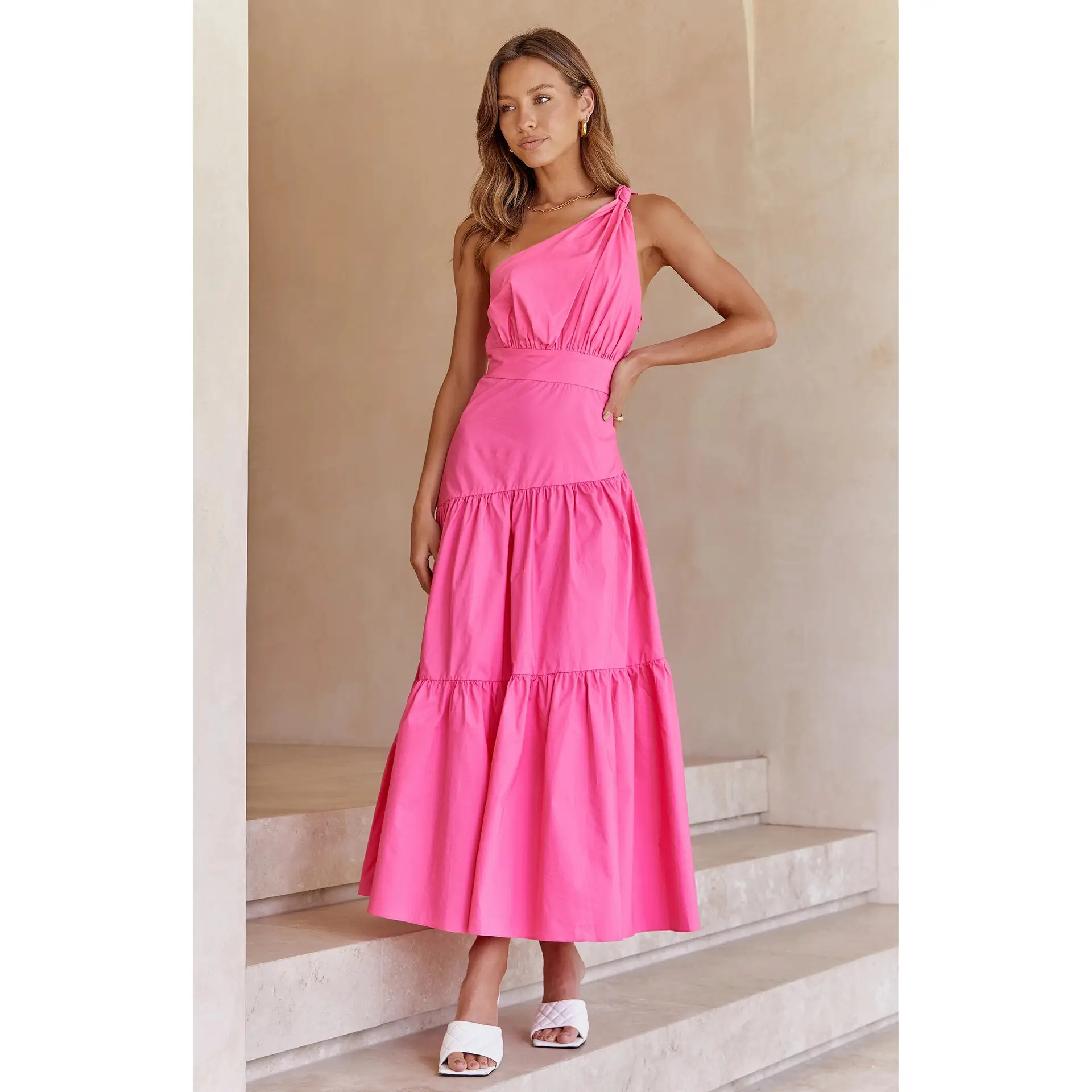 New One-shoulder Knotted Pure Color And Sweet Long Dress