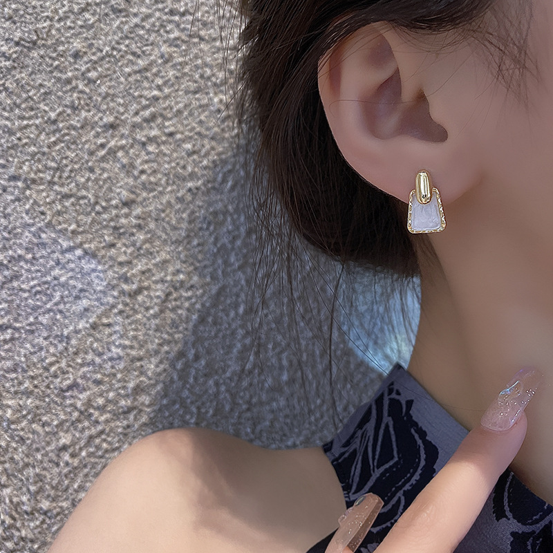 Silver Needle Dripping Oil Geometric Ear Nail Girl