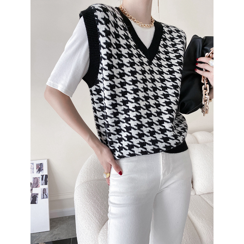 Title 6, V-neck Houndstooth Jacquard Thin Waistcoat Vint...