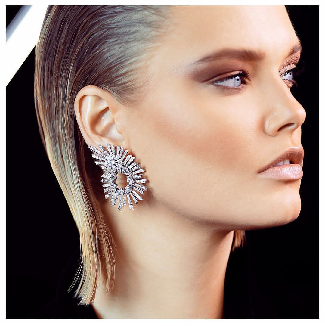 Symmetrical Flower OL Temperament Simple And Wild 925 Silver Stud Earrings