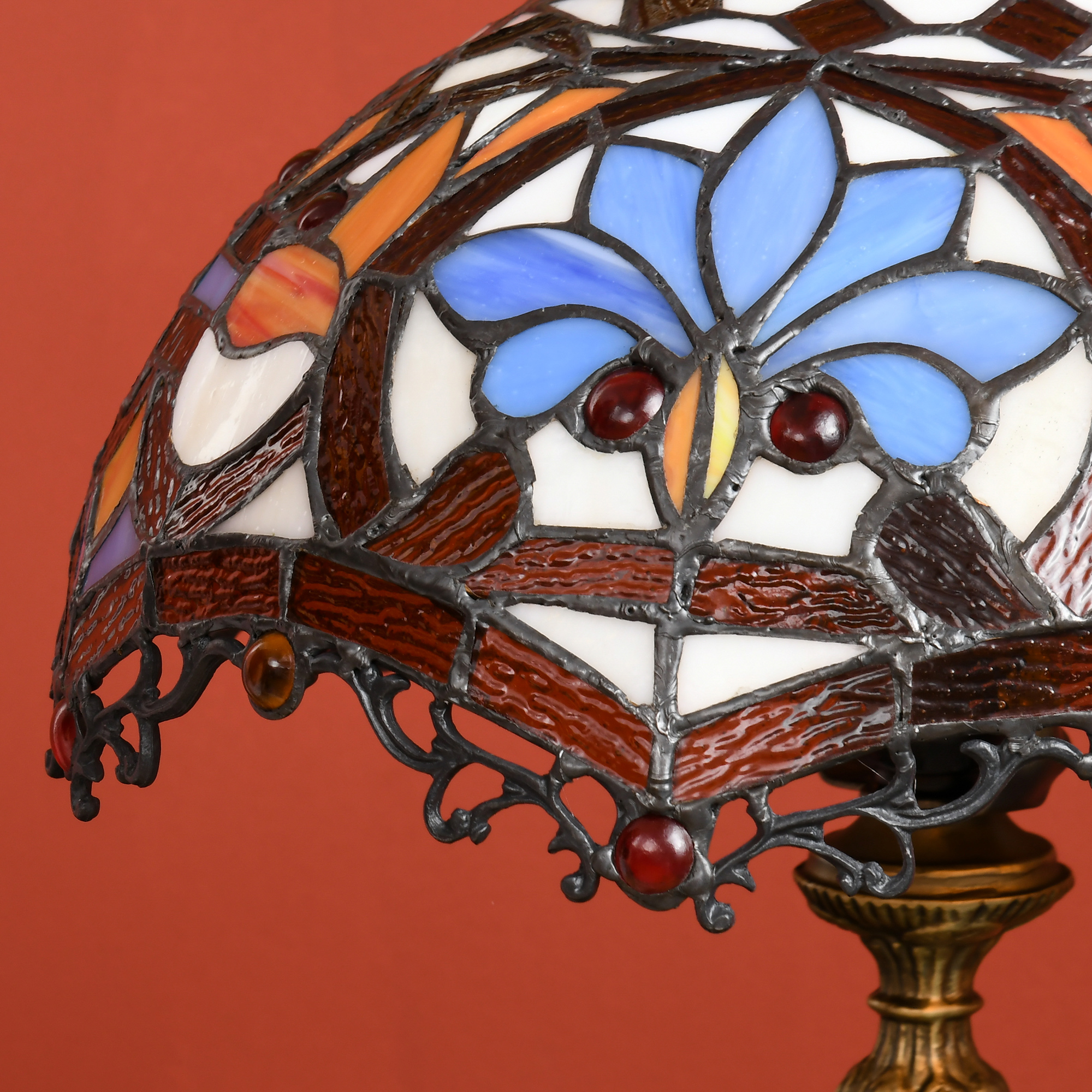 Colored Glass Desk Lamp, Handmade Retro Bedside Suitable For Bedrooms, Living — image 2