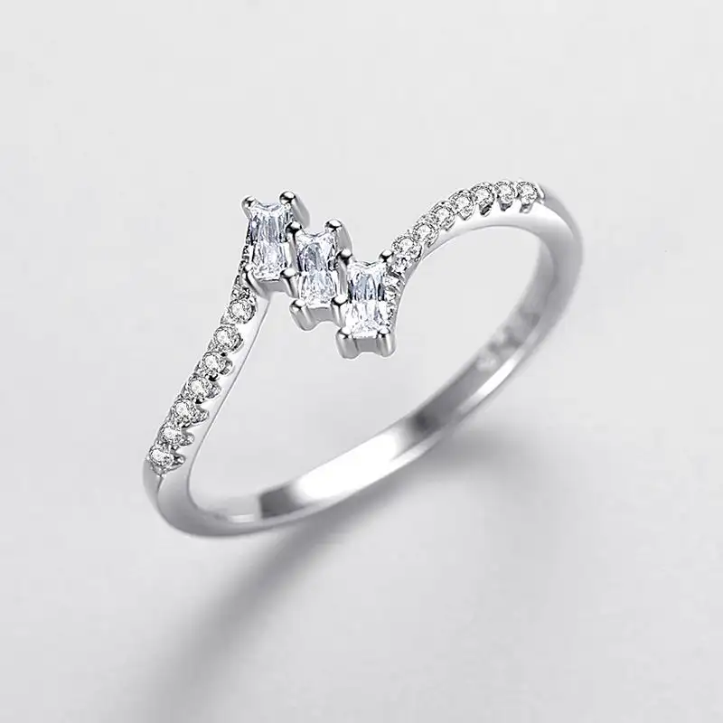 Sterling Silver Niche Design Diamond Cube Sugar Index Ring