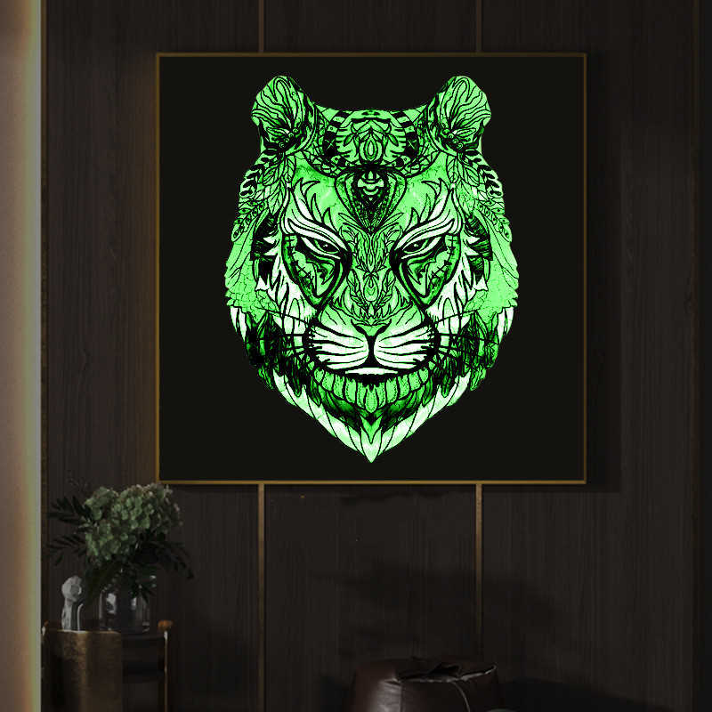 Tiger luminous