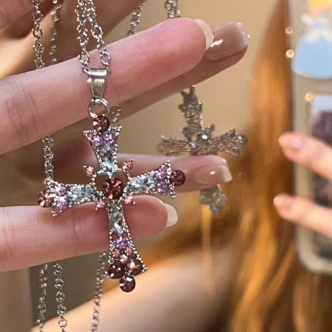 Gothic Cross Pendant Necklace For Women, Y2K Heavy Duty Bling Rhinestone Clavicle Chain, Vintage Punk Hip Hop Trendy Streetwear Jewelry