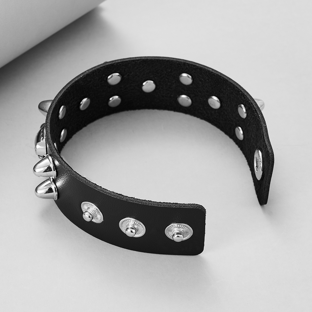 Title 5, Bracelet gothique en cuir avec rivets ronds, tê...