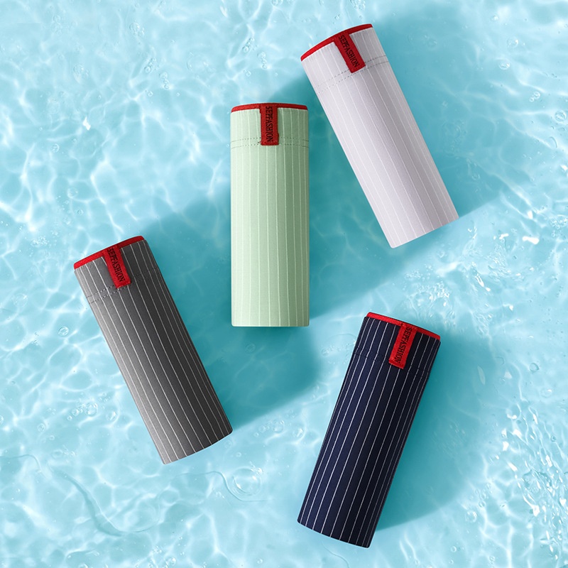 Men's Fashion Casual Traceless Ventilation Shorts