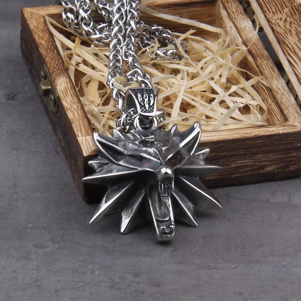 Stainless Steel Jewelry Wizard Wild Hunt Game Pendant Wolf Head Necklace With Wooden Box