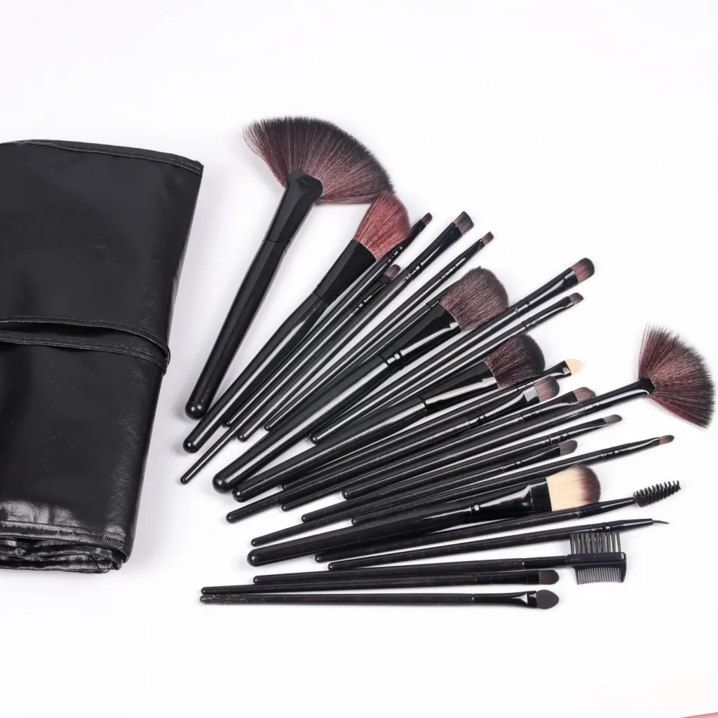 Shadowing 24 Makeup Brushes Set, Brownnatural Wood - Black