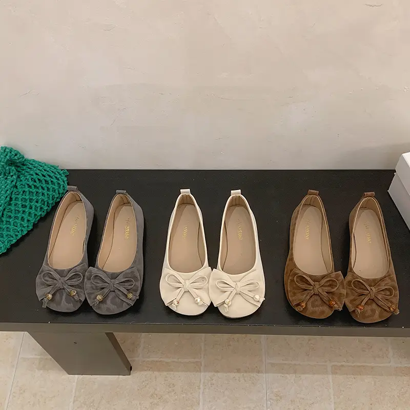 Women Gentle Wooden Bead Bow Ballet Flats, Round Toe Crinkled Soft Breathable Fabric Ultra Light Flexible Sole Slip On Minimalist All-Season Office Daily Banque