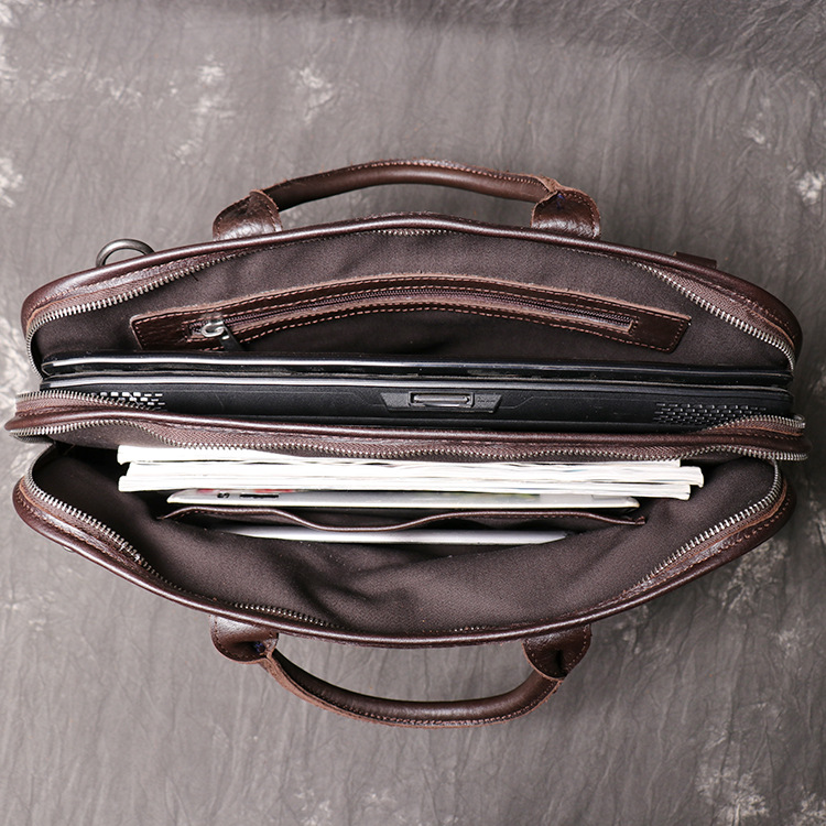 Men's Leather One Shoulder Crossbody Large Capacity Portable Briefcase — foto 6