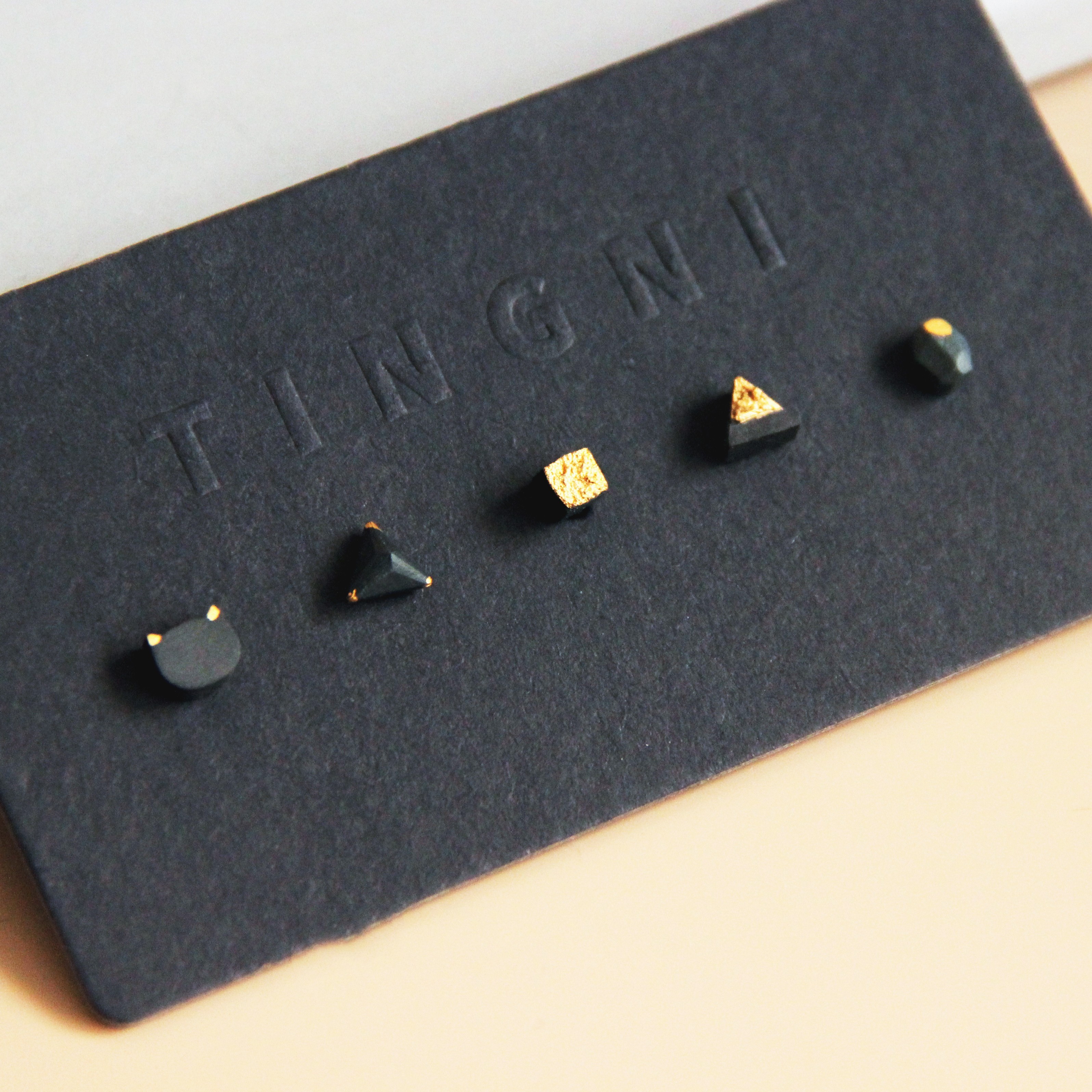 Title 10, Triangle Classic Couple Texture Black Earrings ...