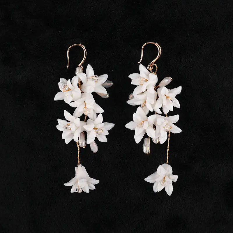 Women's Fashion Diamond-encrusted Floral Earrings