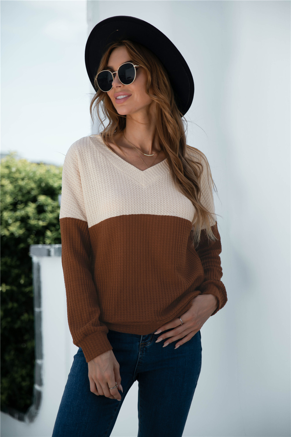 New Fashion Ladies V-Neck Color-Block Sweater
