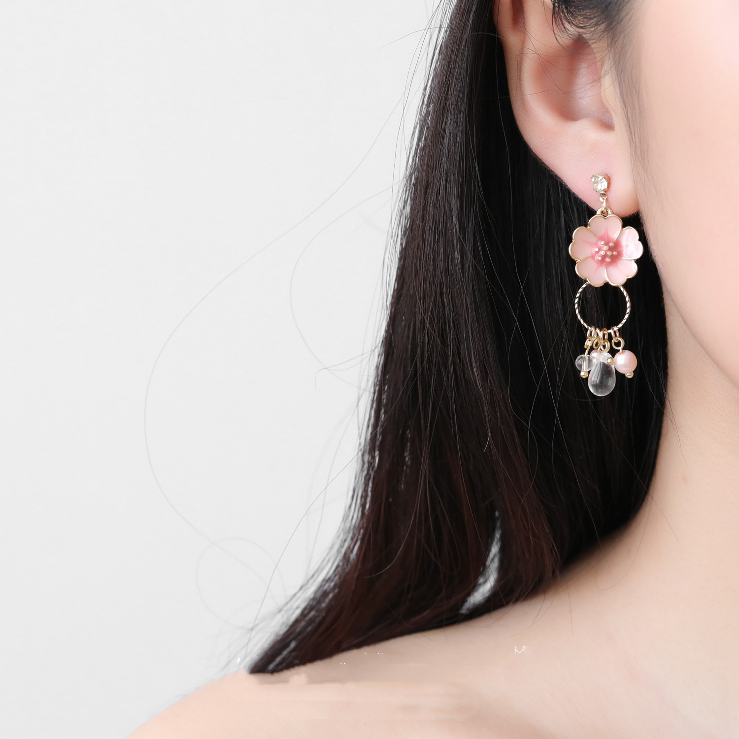 Title 7, Cherry Blossom Season Pure Silver Ear Nail