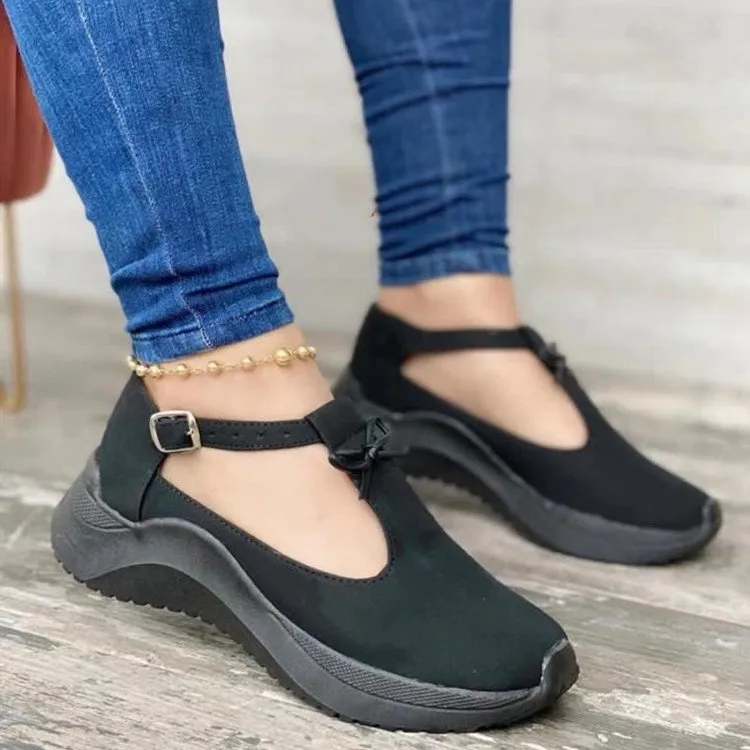 New Platform Buckle Fringe Solid Color Suede Casual Sneakers - Black