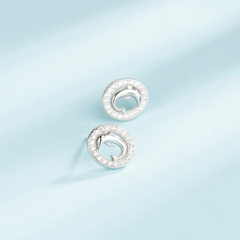 Personalized Simple Natural Animal Seagull Stud Earrings