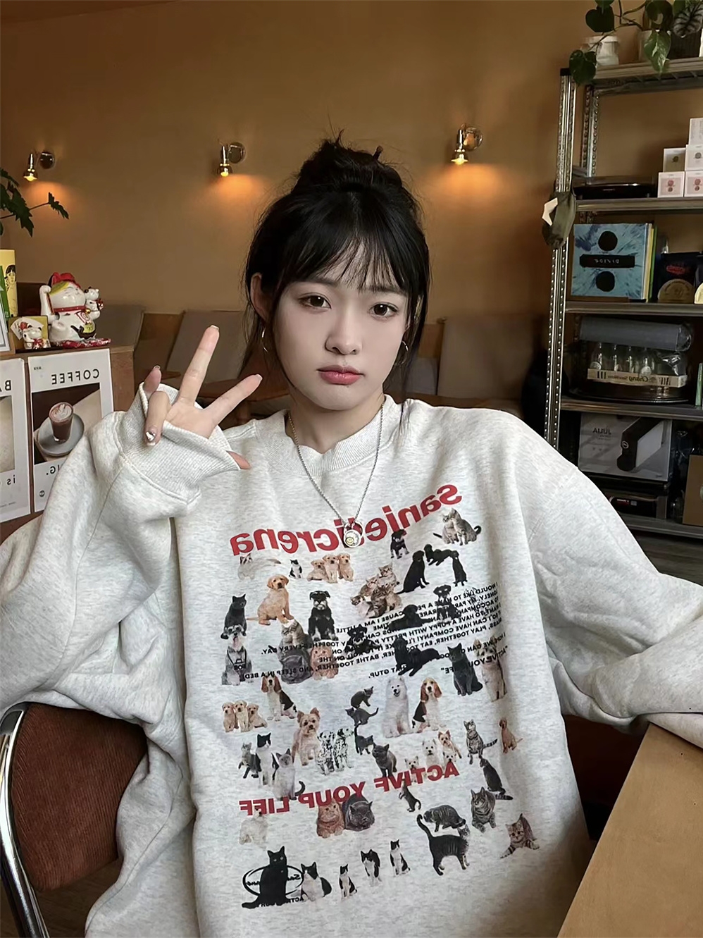 Retro Cartoon Cat Puppy Gray Round-collar Sweater