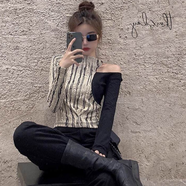 Fake Two Piece Stitching Long-sleeved Bottoming Shirt